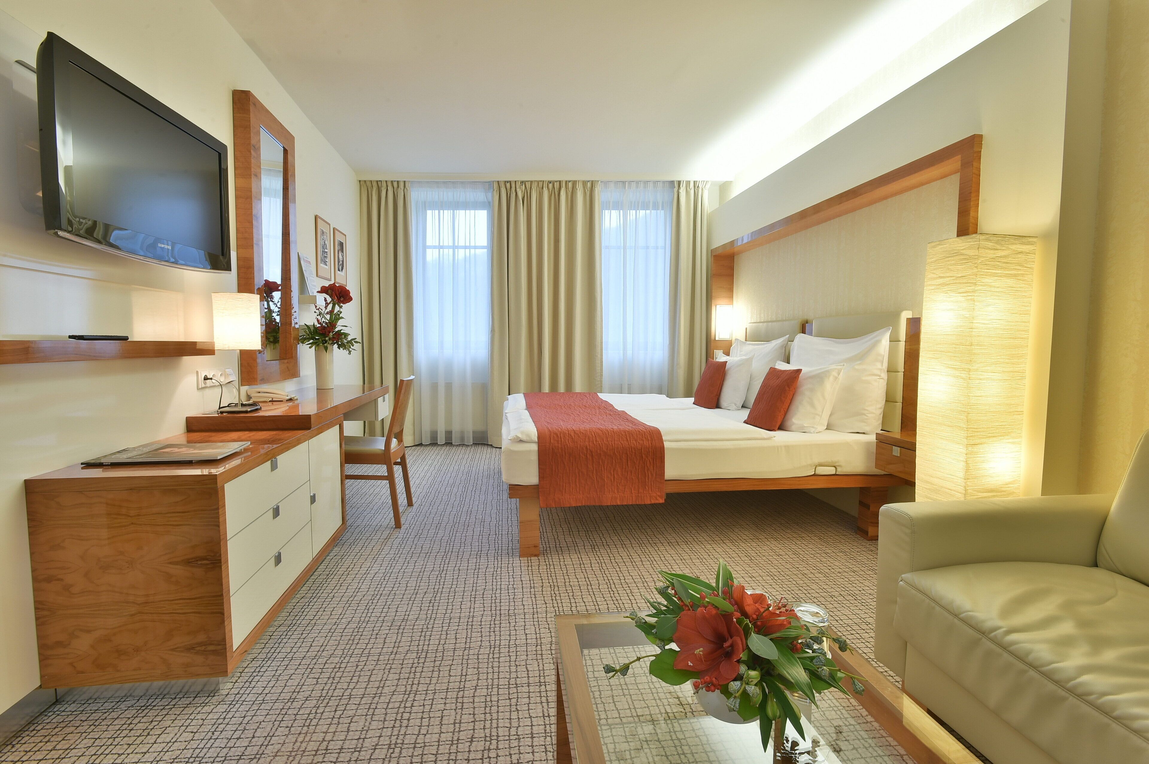 minibar, in-room safe, desk, blackout curtains