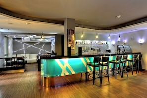 Bar (on property) - St. Joseph ROYAL REGENT (Karlovy Vary)