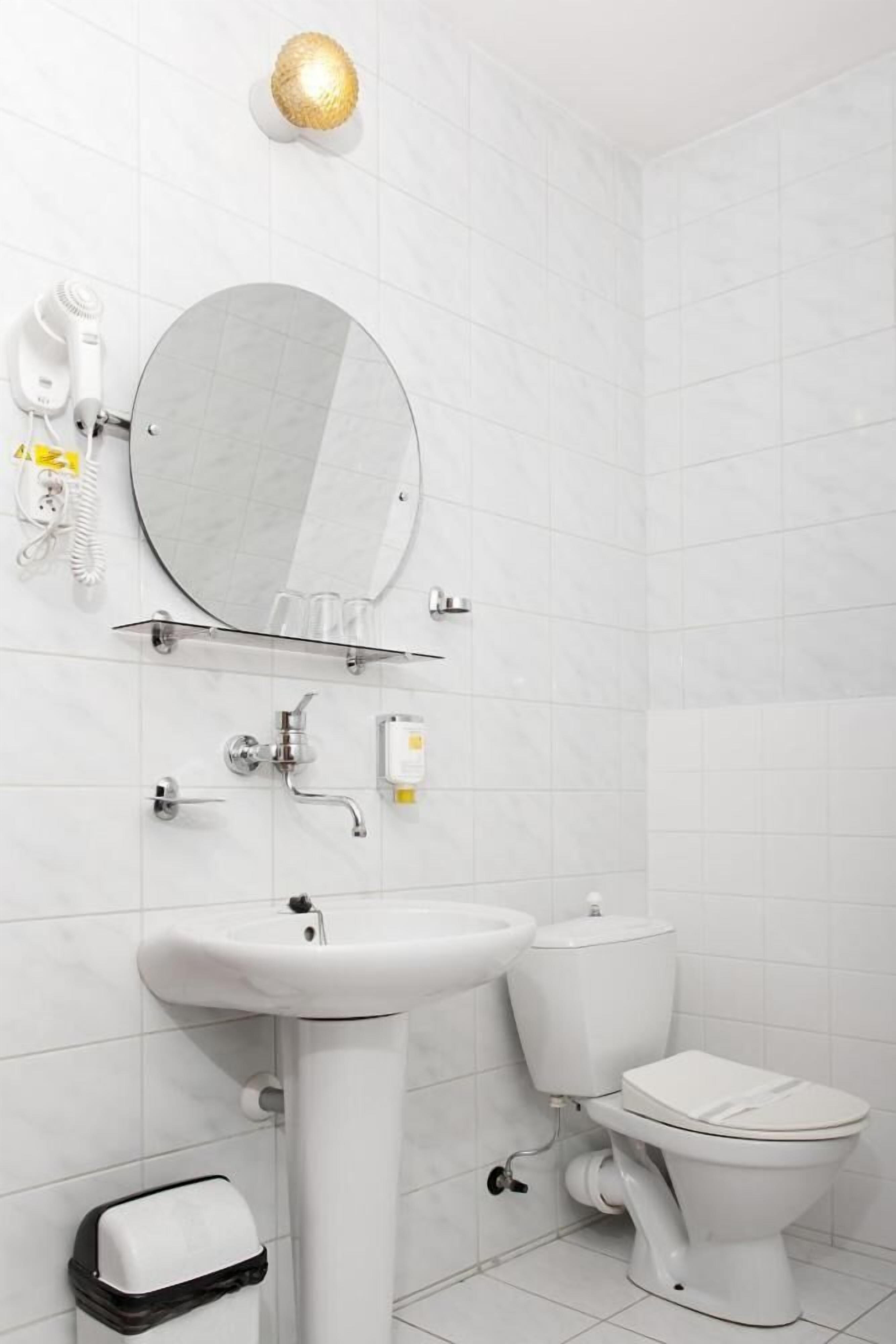 Free toiletries, towels