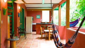 Superior Double Room, 1 Bedroom, Kitchenette, Garden View | Private kitchen