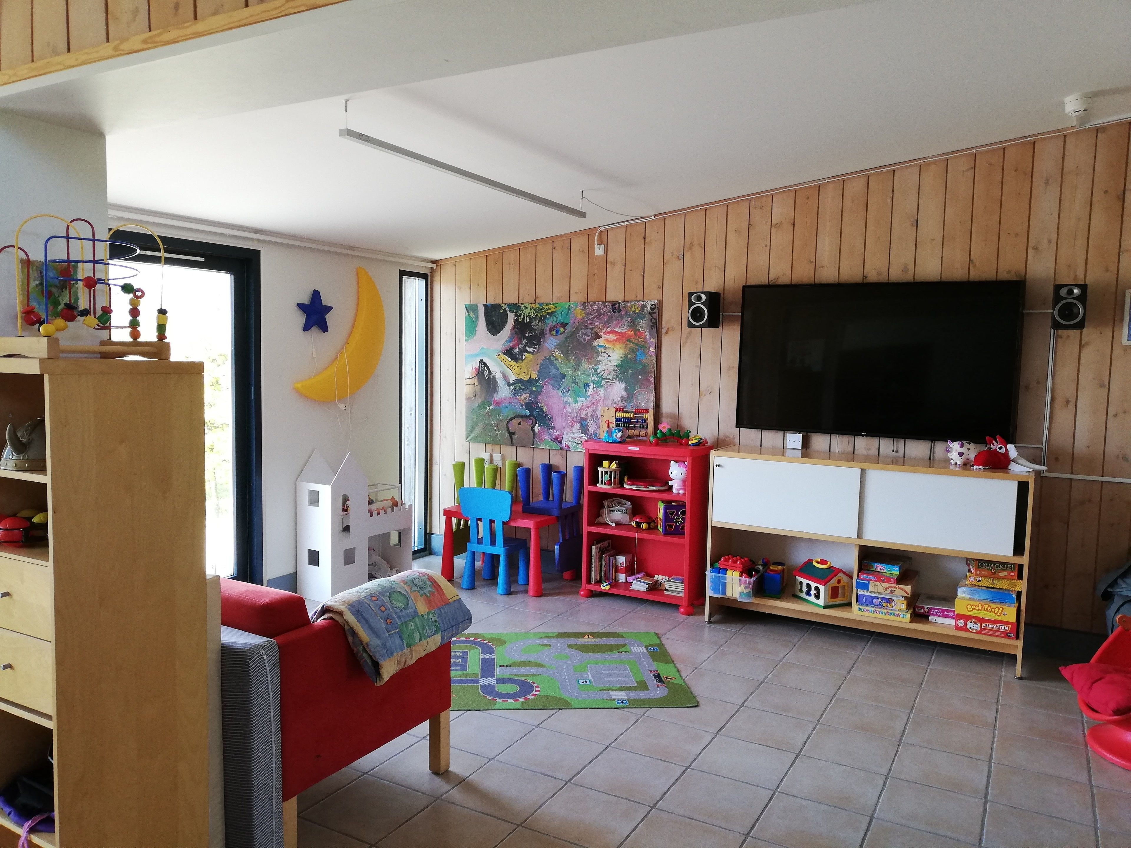 children’s play area – indoor