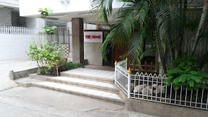Unclassified image, 4 of 29, button - The Nook Pratunam (Bangkok)