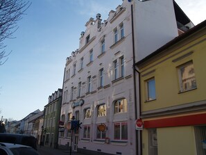 Front of property - Hotel Bila Ruze (Strakonice)