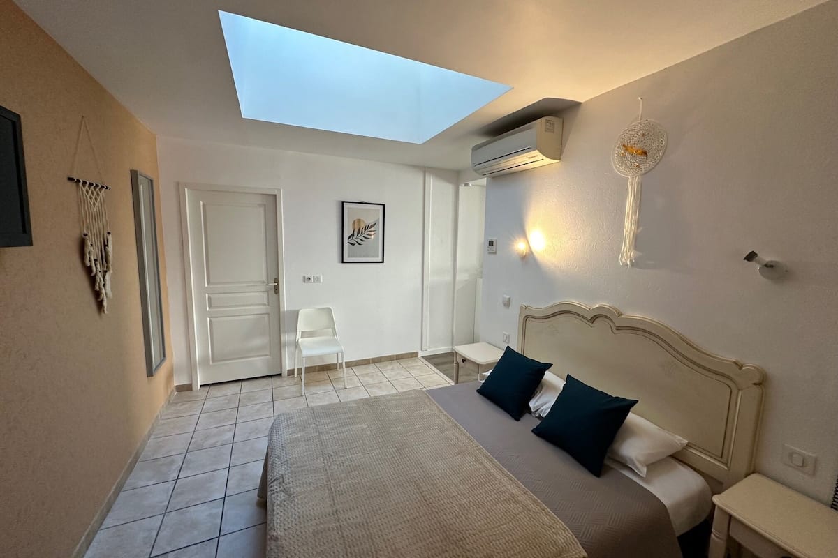 comfort apartment, 1 double bed with sofa bed | 1 bedroom, premium bedding, in-room safe, desk