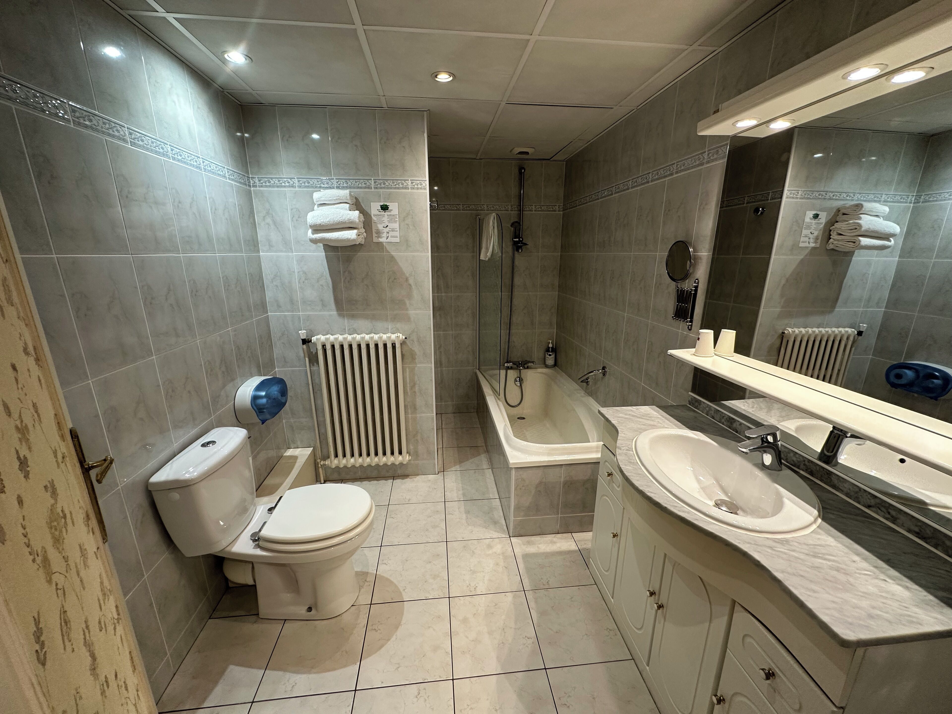 superior double room | bathroom | free toiletries, hair dryer, towels, soap