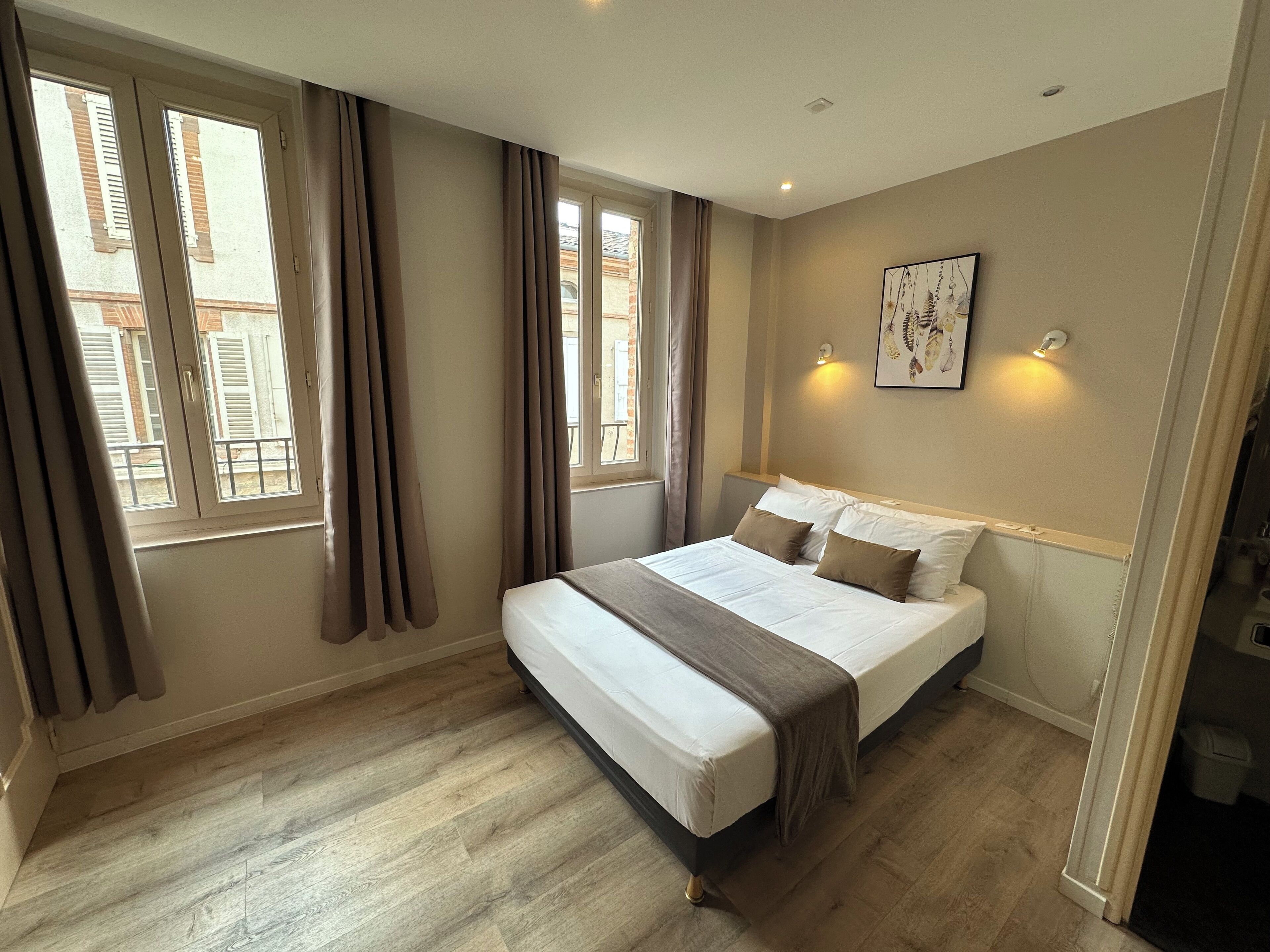 standard double room | 1 bedroom, premium bedding, in-room safe, desk