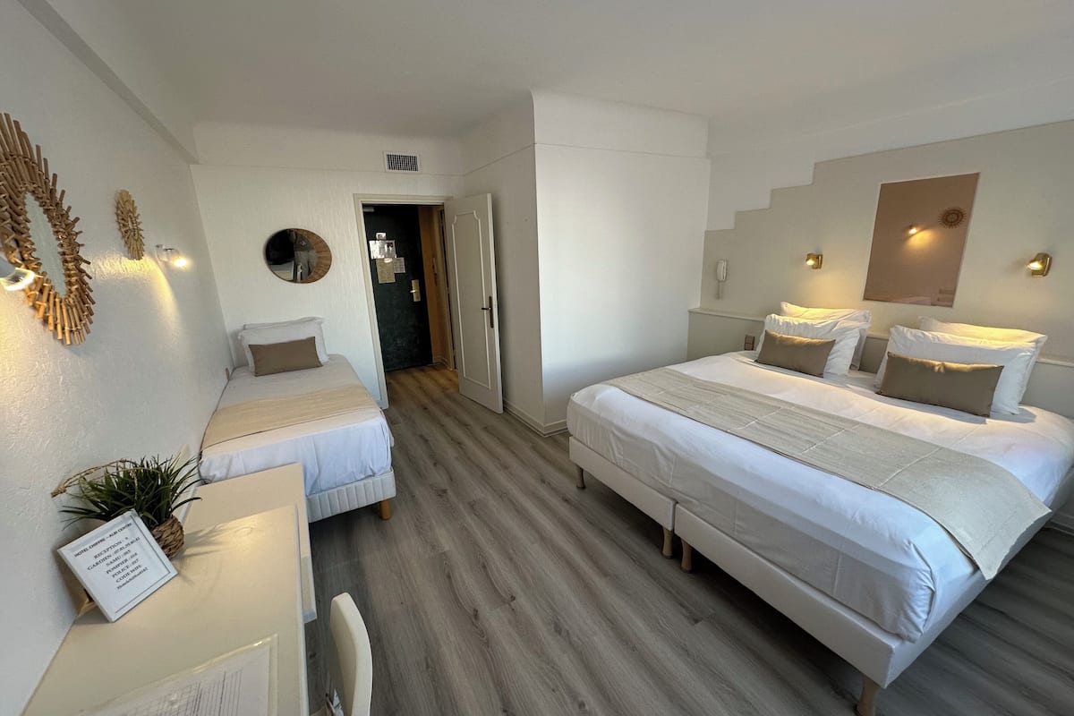 superior triple room | 1 bedroom, premium bedding, in-room safe, desk