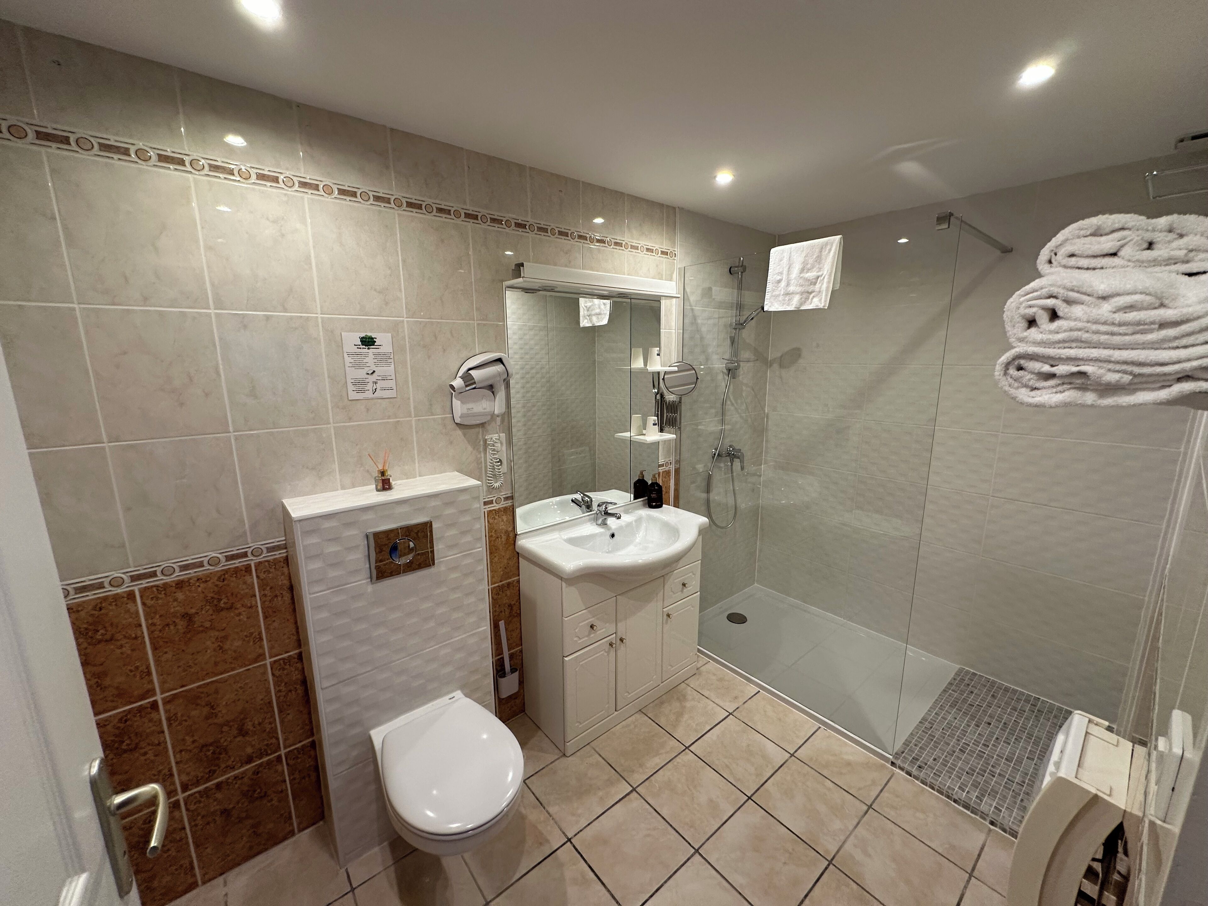 comfort apartment, 1 double bed with sofa bed | bathroom | free toiletries, hair dryer, towels, soap