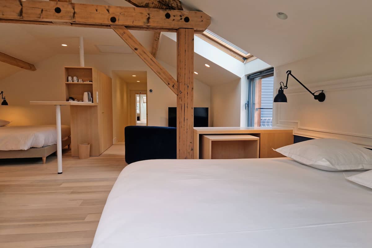 premium studio suite, multiple beds | 1 bedroom, egyptian cotton sheets, premium bedding