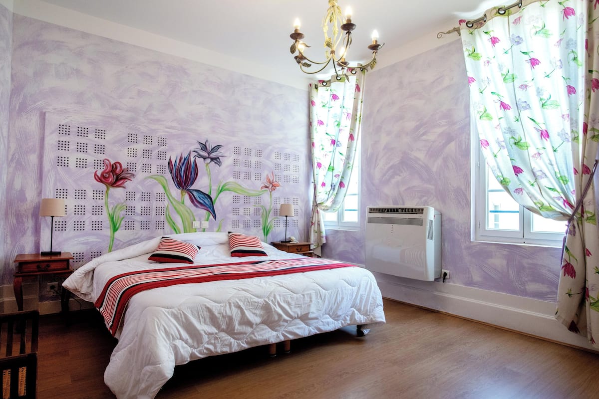 Habitación estándar con 2 camas individuales, 1 habitación, baño privado | Escritorio, cunas gratuitas, wifi gratis y ropa de cama