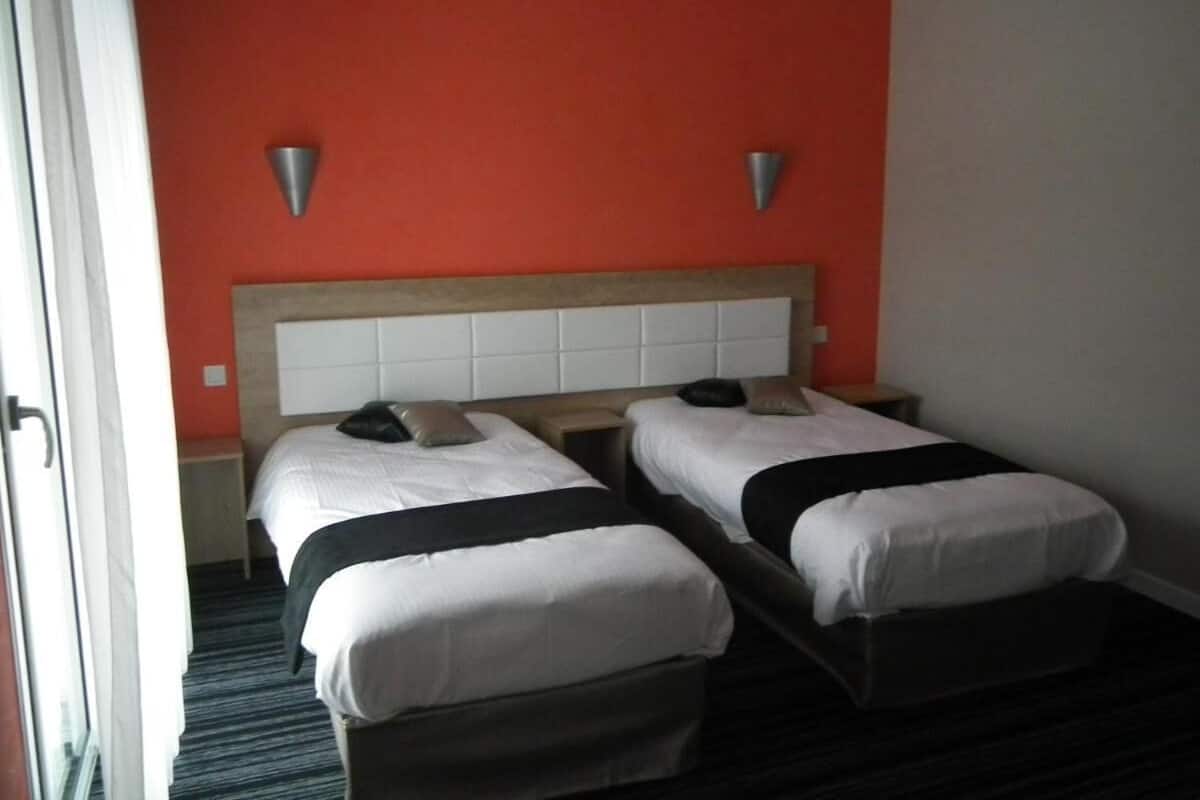 In-room safe, desk, blackout curtains, free WiFi