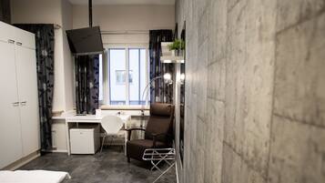 Yhden hengen standard-huone | Minibaari, työpöytÀ, ilmainen Wi-Fi, vuodevaatteet