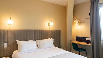 Chambre Club Standard | Matelas Select Comfort, bureau