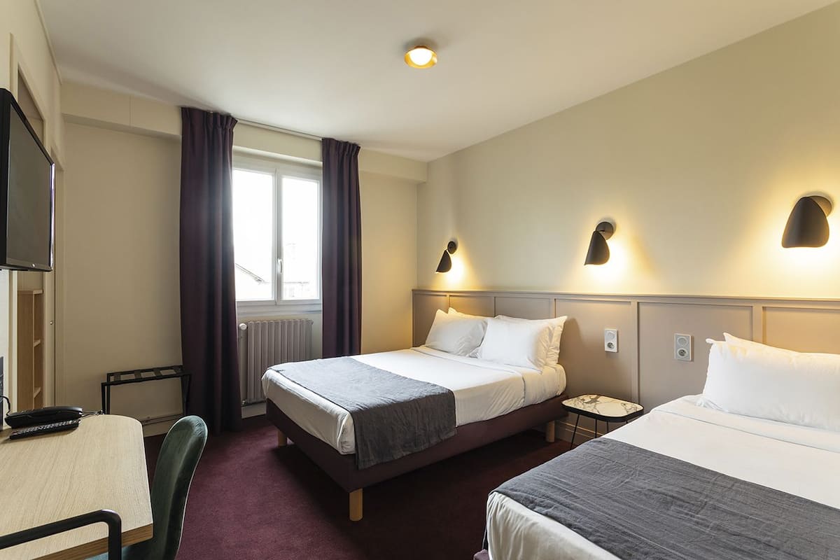 Family Triple Room | Select Comfort beds, desk, laptop workspace, soundproofing