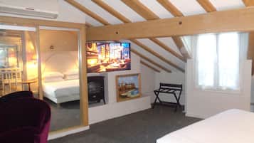 Superior Double Room - Notre Dame View | In-room safe, free WiFi, bed sheets