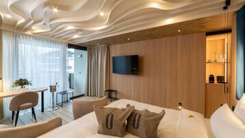 Junior Studio Suite