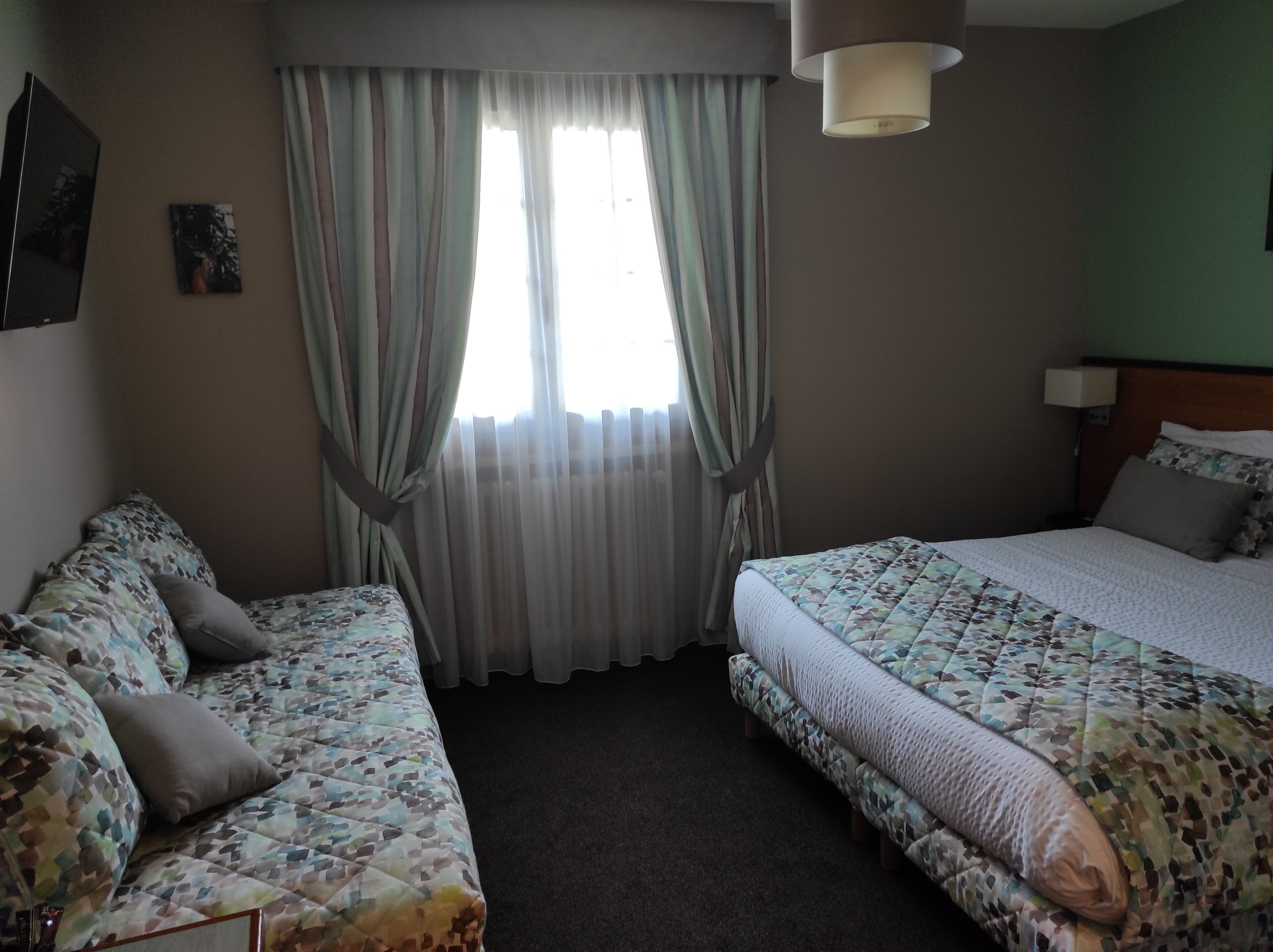 family room, non smoking | premium bedding, minibar, in-room safe, individually decorated