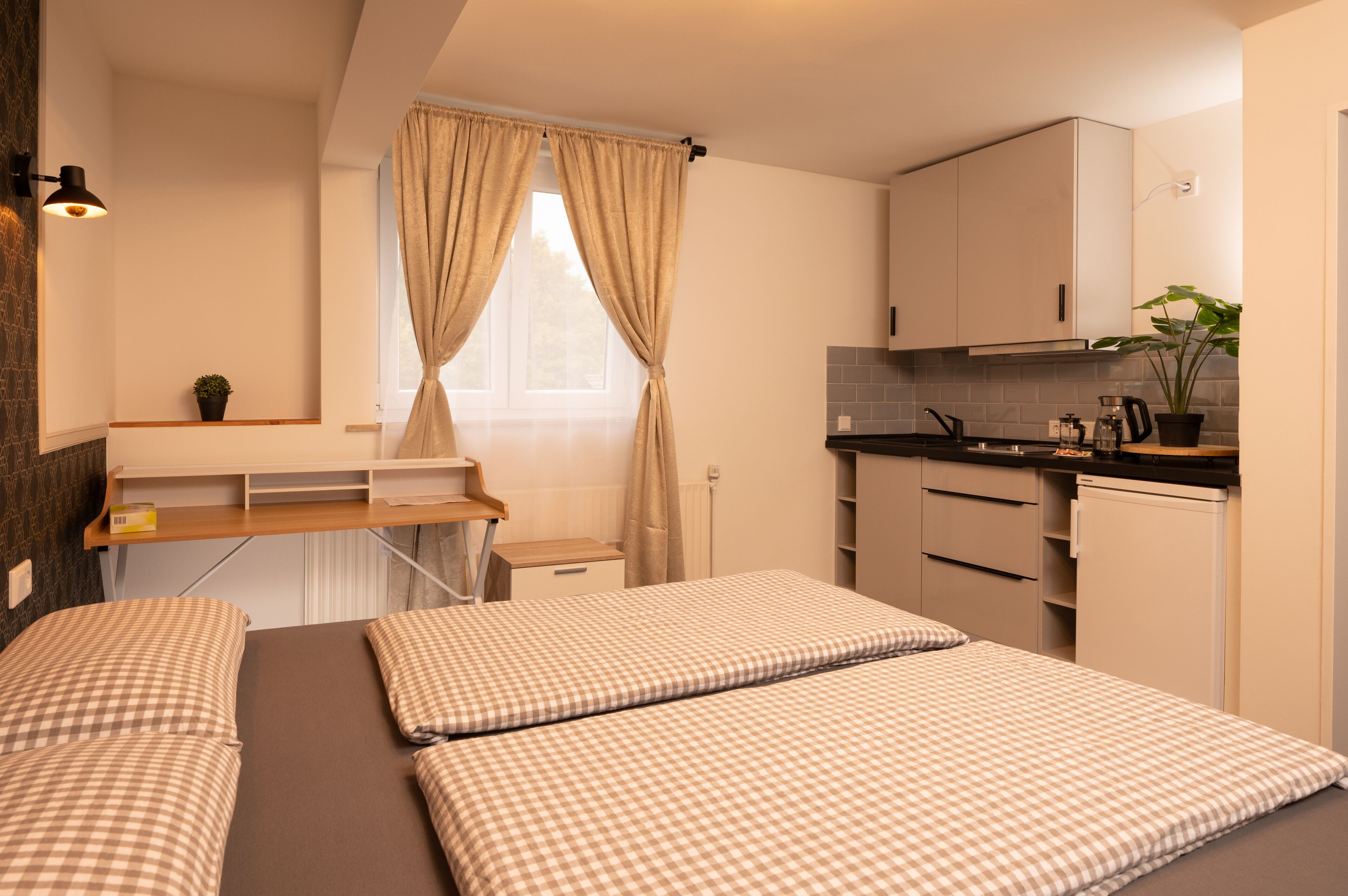 double room | individually furnished, free wifi
