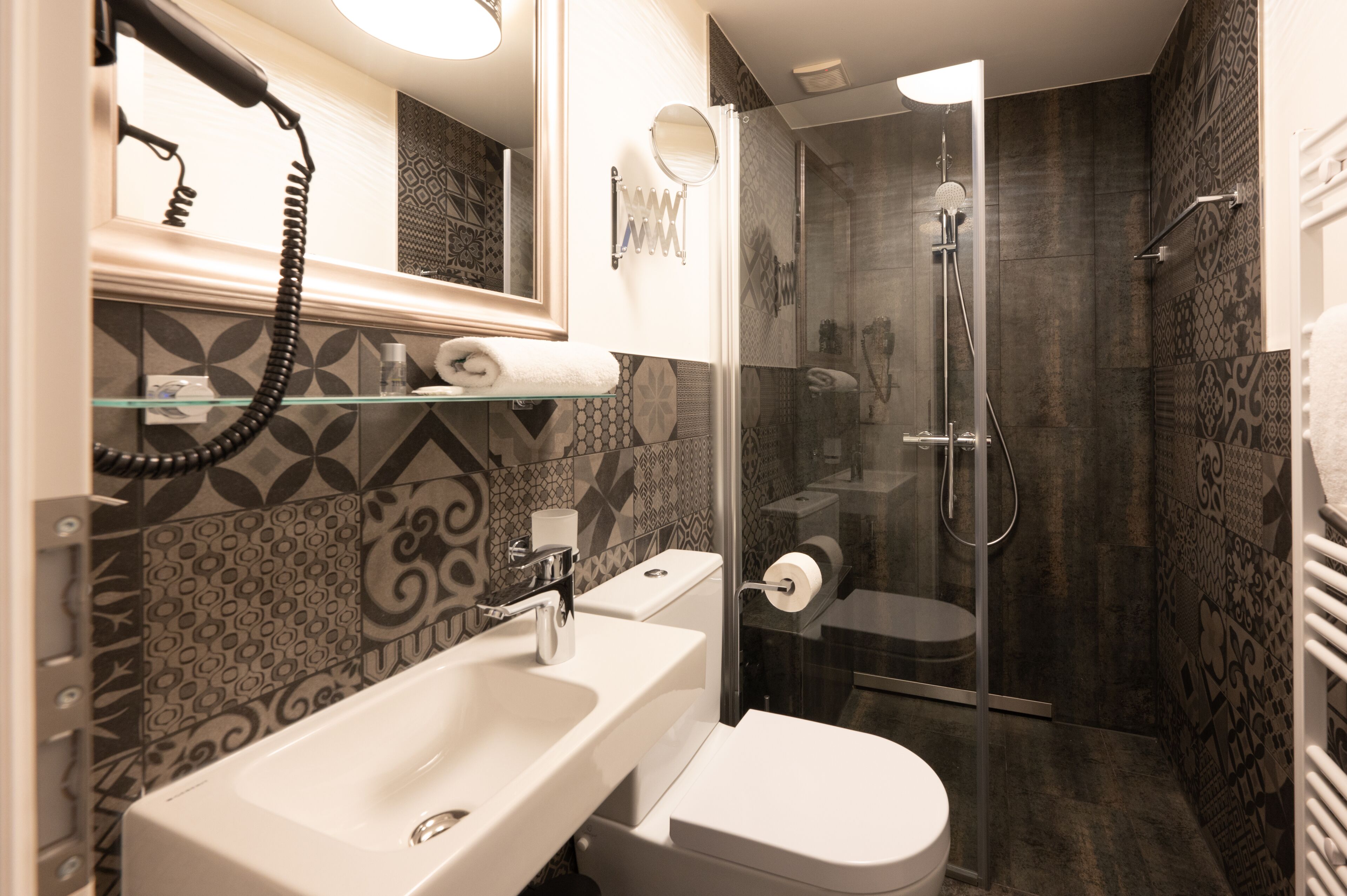 single room | bathroom | shower, hair dryer, towels