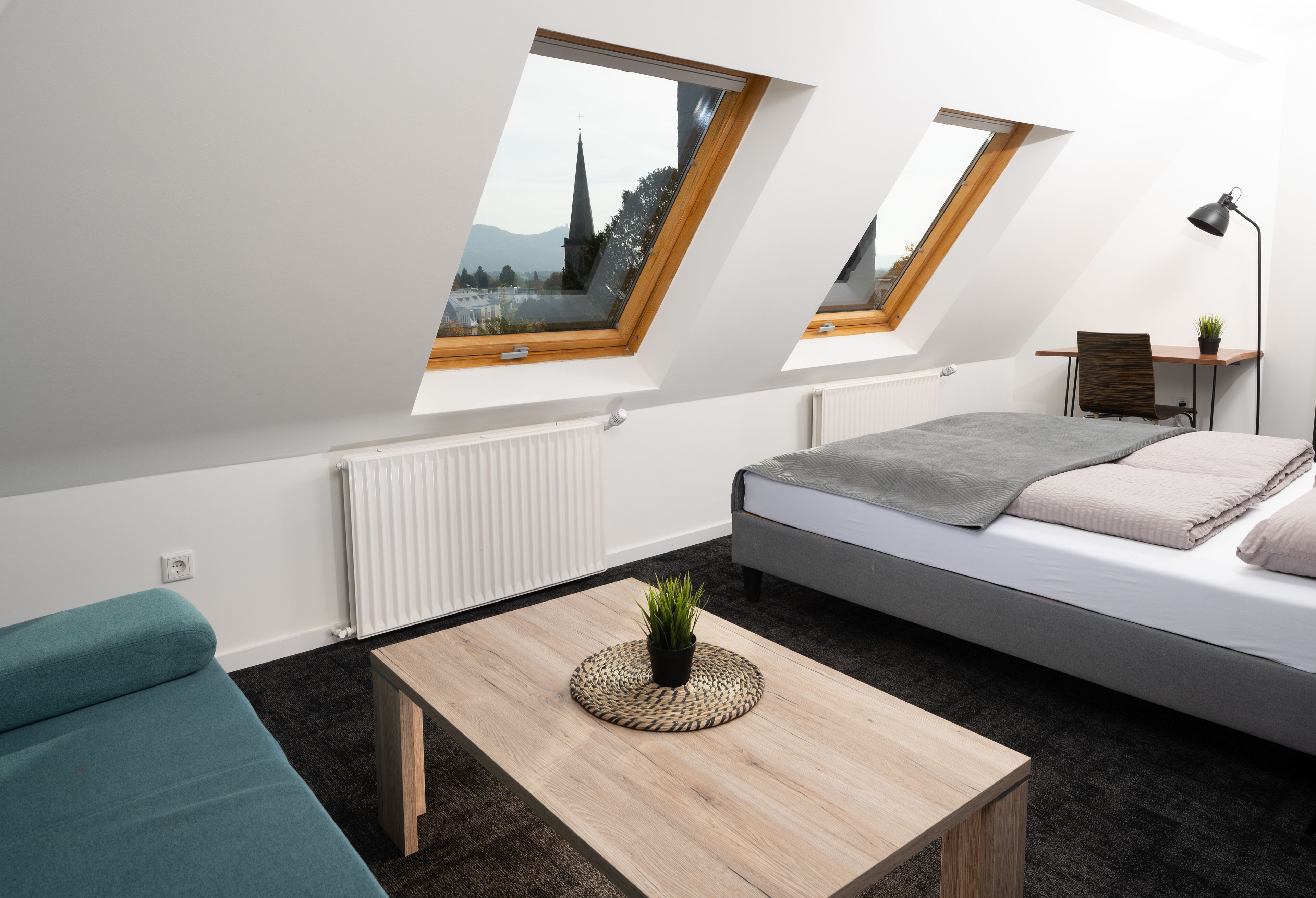 double room | living area | 81-cm lcd tv with satellite channels, tv