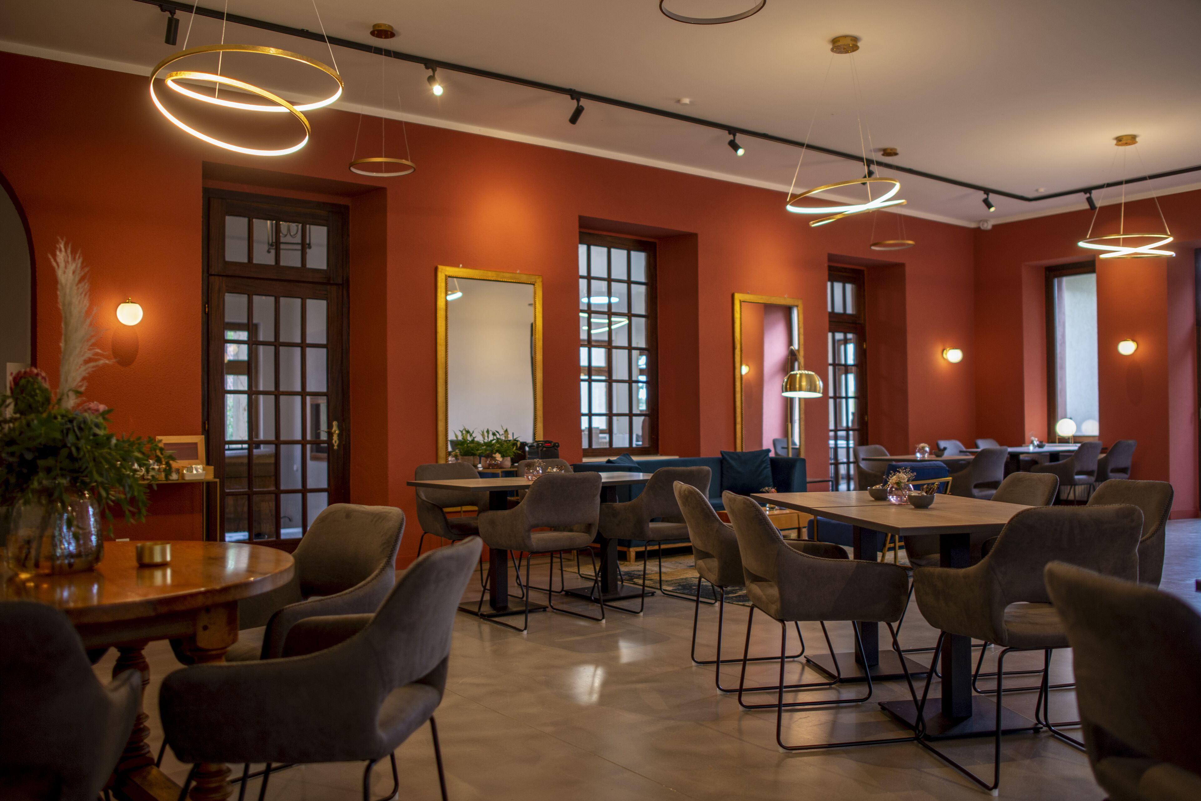 daily buffet breakfast (eur 18 per person)