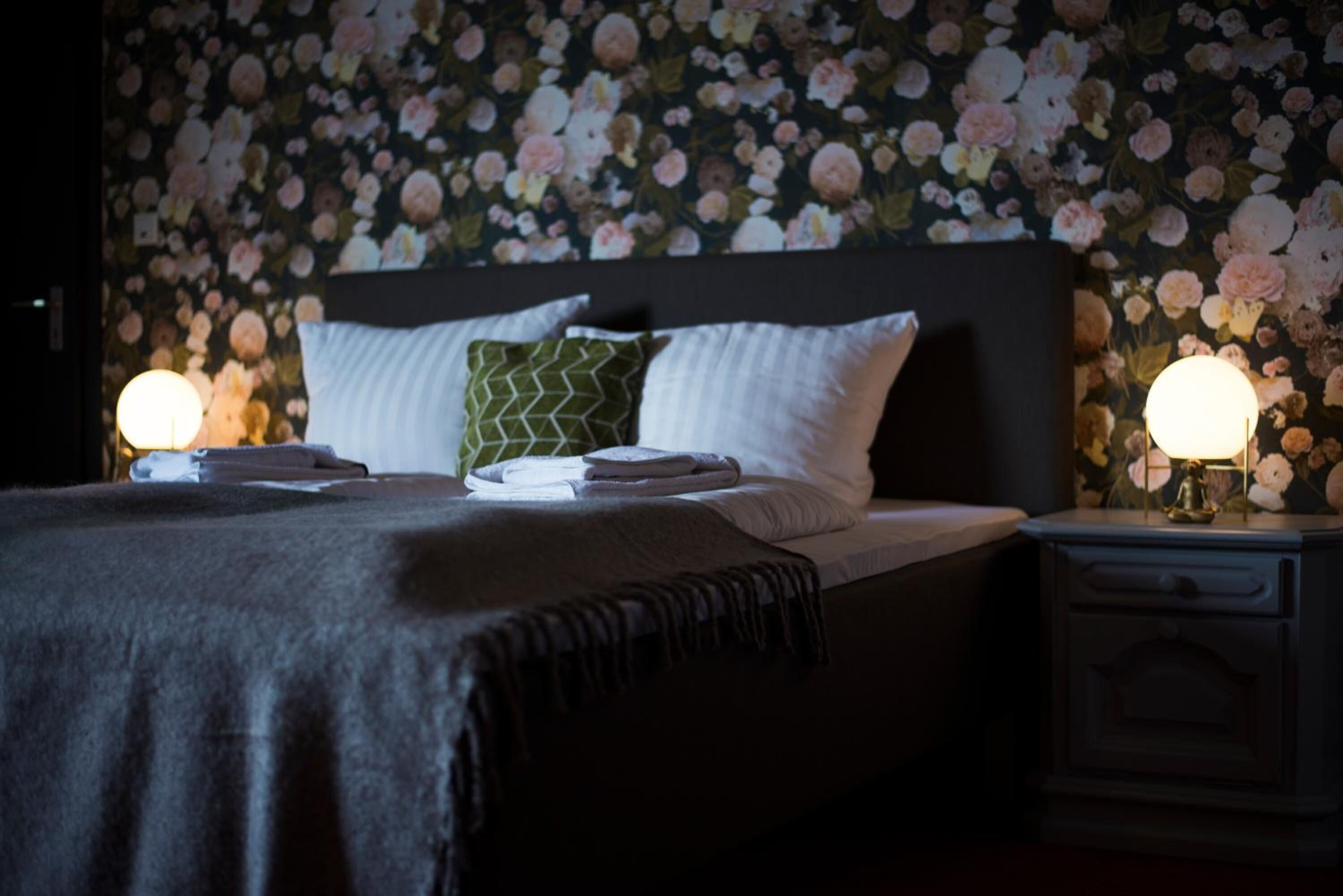 desk, cots/infant beds, free wifi, bed sheets