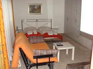 Classic Double Room, 1 King Bed | Desk, rollaway beds, free WiFi, bed sheets