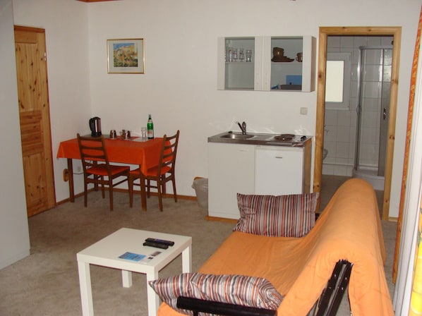 Classic Double Room, 1 King Bed | Desk, rollaway beds, free WiFi, bed sheets