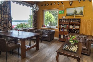 Sala de estar en el lobby