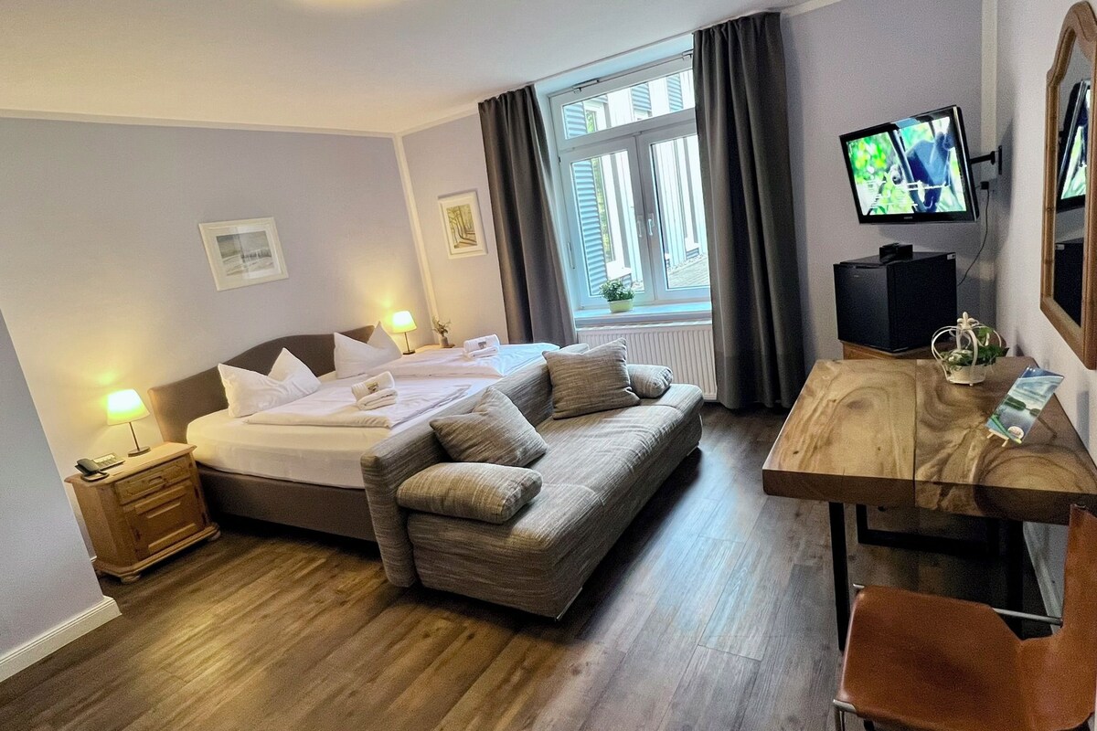 Standard Triple Room | In-room safe, desk, free WiFi, bed sheets