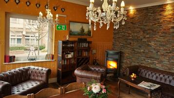 Lobby-Lounge