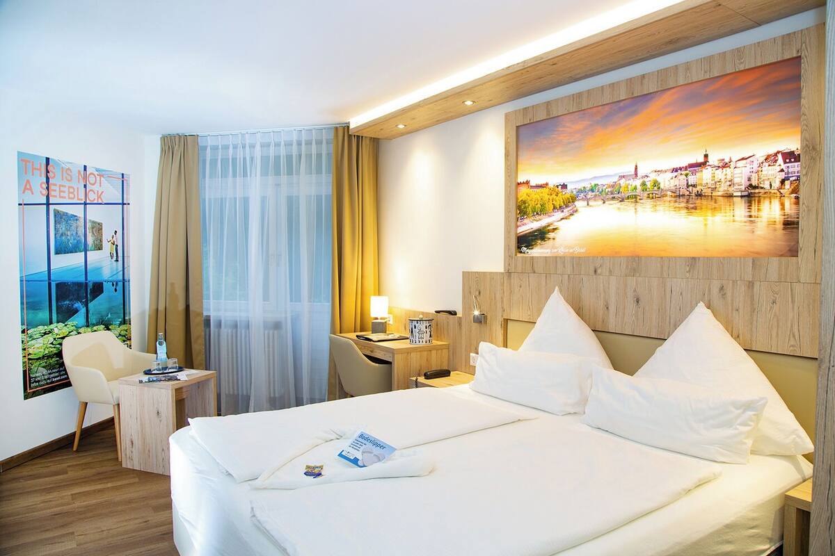Phòng đơn Deluxe, ban công, quang cảnh vườn | Bộ đồ giường cao cấp, két bảo mật tại phòng, bàn 