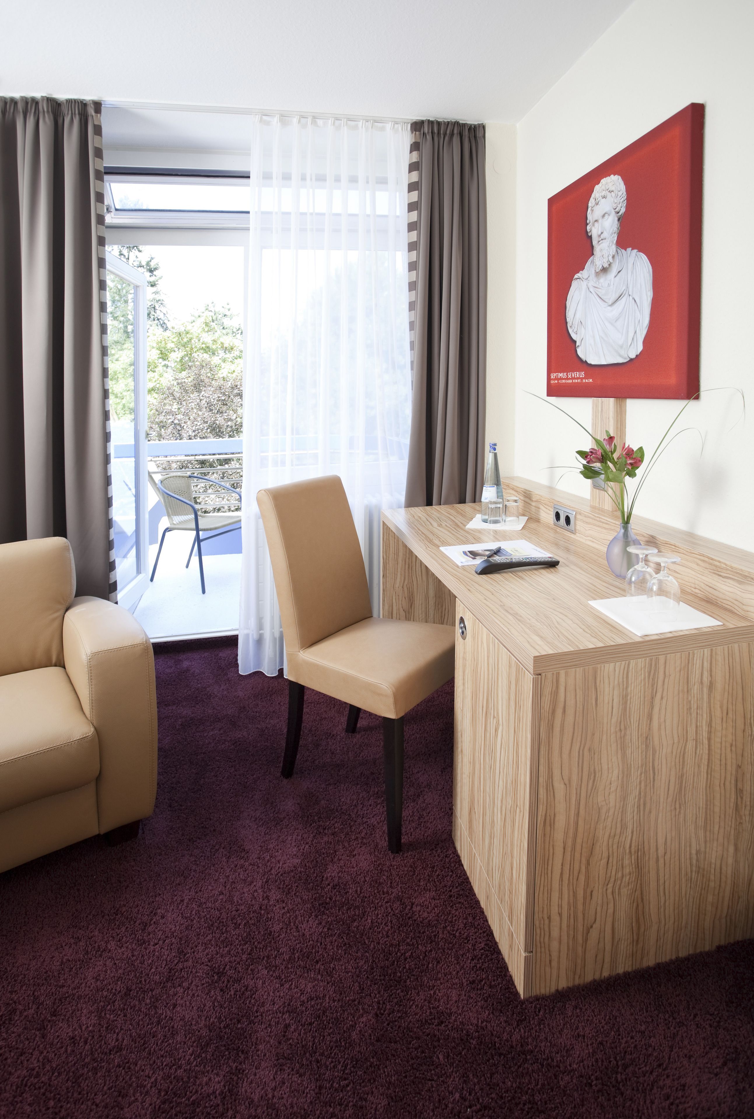 Deluxe tweepersoonskamer, 1 tweepersoonsbed | Luxe beddengoed, een kluis op de kamer, een bureau, gratis wifi