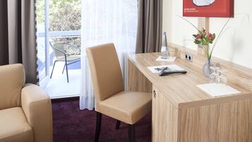 Deluxe tweepersoonskamer, 1 tweepersoonsbed | Luxe beddengoed, een kluis op de kamer, een bureau, gratis wifi