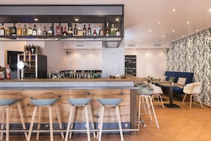 Bar (on property) - Boutique-Hotel Zur alten Post (Büsum)