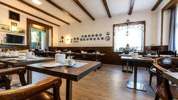 Desayuno buffet incluido todos los días