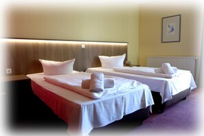 Coffres-forts dans les chambres, bureau, rideaux occultants