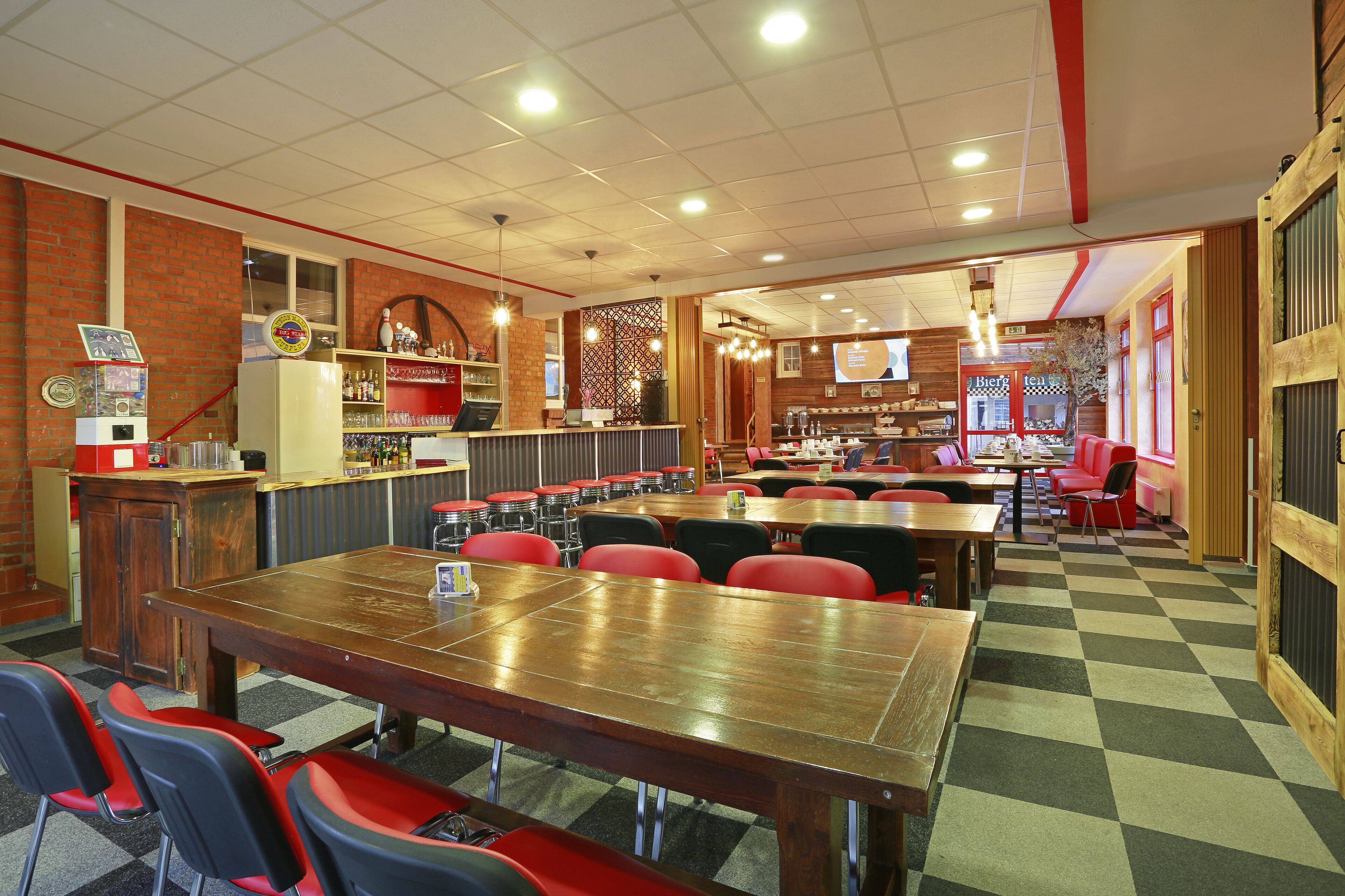 breakfast, lunch, dinner served; local cuisine