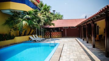 Outdoor pool, pool loungers