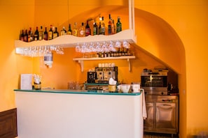 Bar (on property) - Hotel Arcangelo - Salina (Santa Marina Salina)