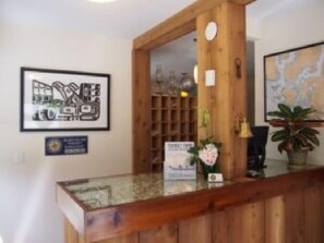 Reception - Tofino Motel Harborview (Tofino)