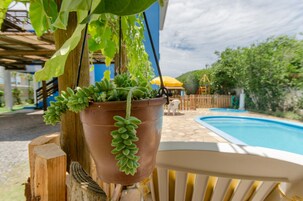 2 piscinas externas, guarda-sóis, espreguiçadeiras