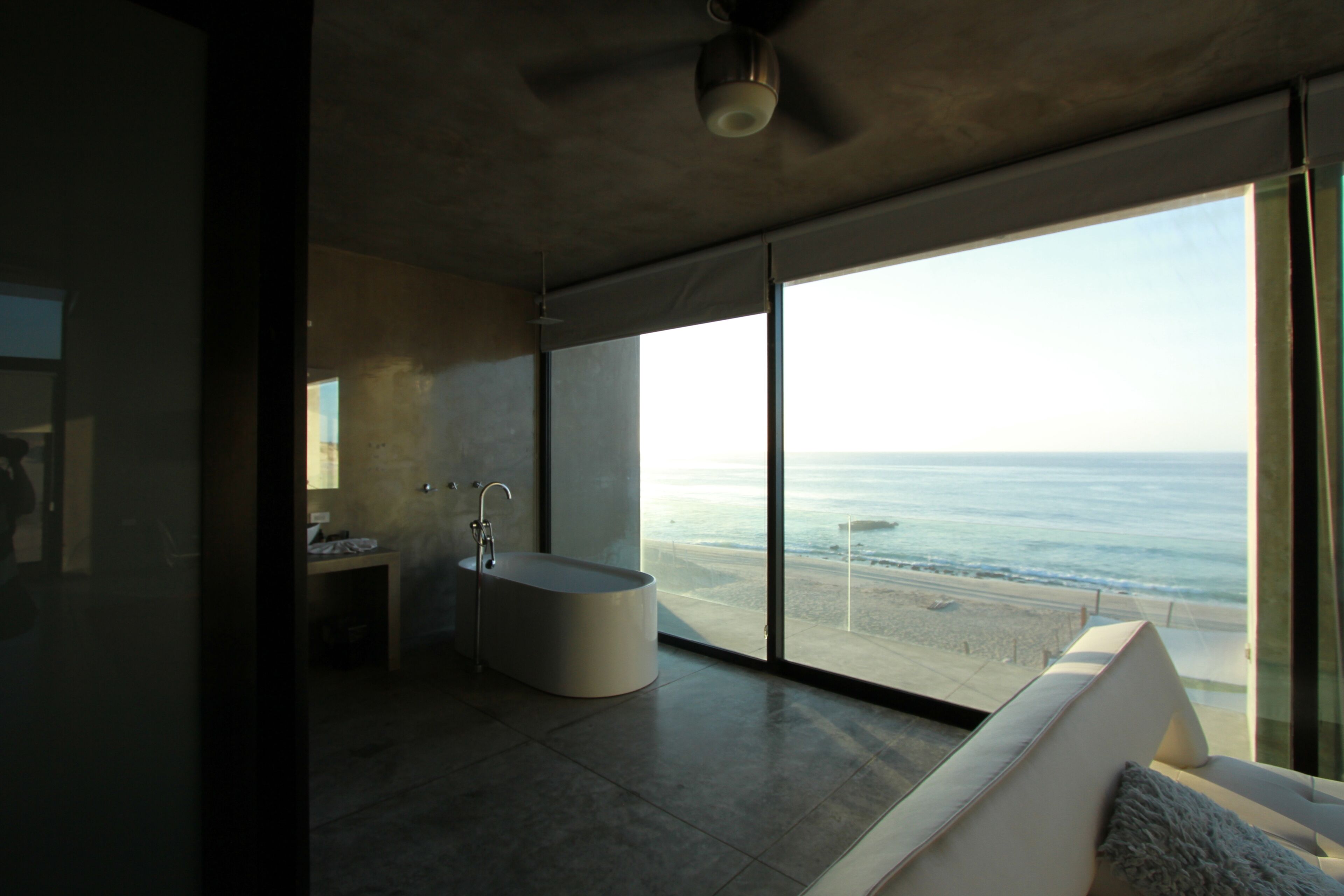 Honeymoon Studio Suite, Sea View