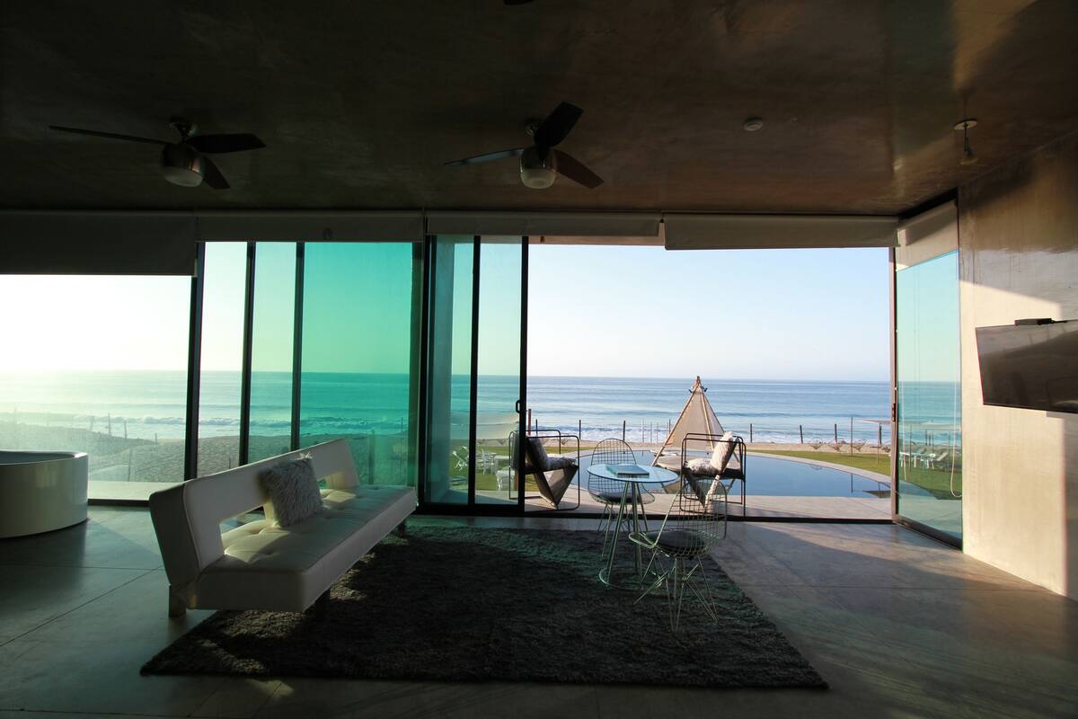 Suite estudio de luna de miel, vistas al mar | Sábanas de algodón egipcio y ropa de cama de alta calidad