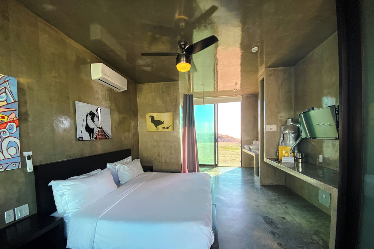 Habitación Deluxe, 1 cama de matrimonio grande | Sábanas de algodón egipcio y ropa de cama de alta calidad