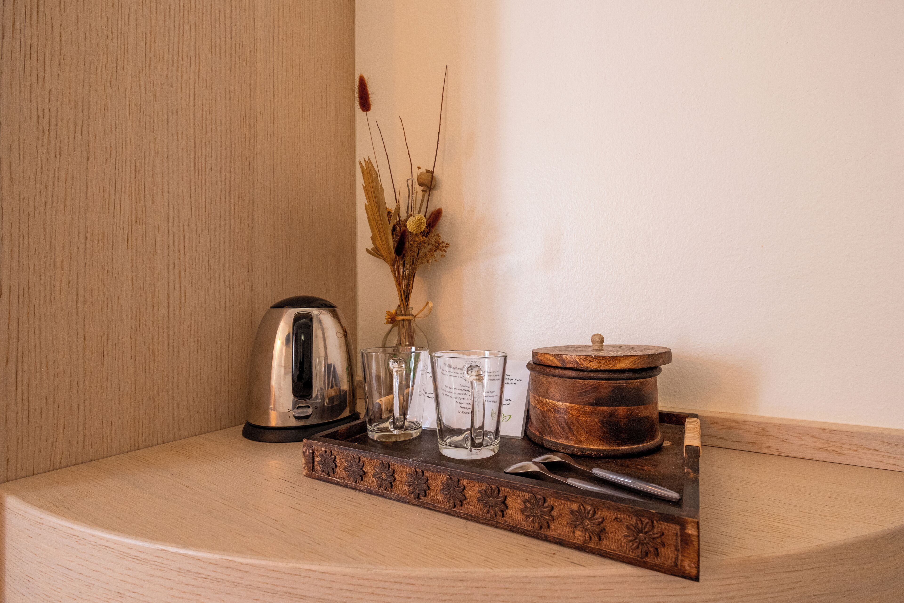 superior room | in-room dining