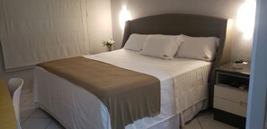 Superior-Doppelzimmer, 1 King-Bett | Minibar, Zimmersafe, Schreibtisch, laptopgeeigneter Arbeitsplatz