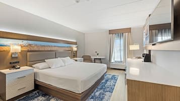 Rom – executive, 1 kingsize-seng | Skrivebord, blendingsgardiner og strykejern/-brett