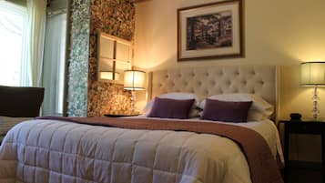 Classic Room, 1 Queen Bed (Raffinée) | Down comforters, individually decorated, individually furnished