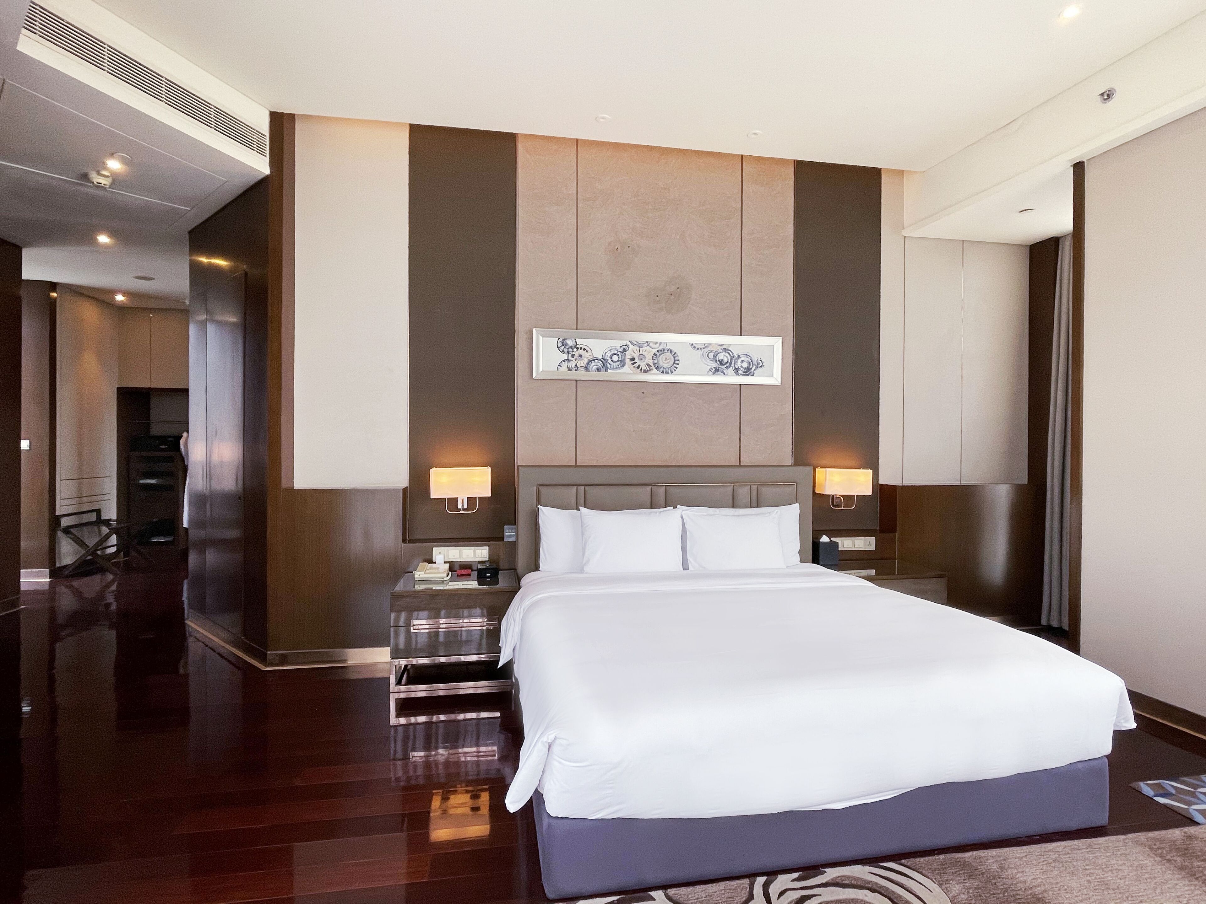Suite – deluxe, 1 kingsize-seng (Living Dining Area)